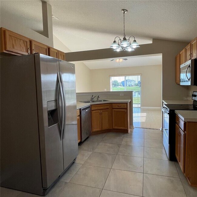 Building Photo - 2317 Walnut Canyon Dr