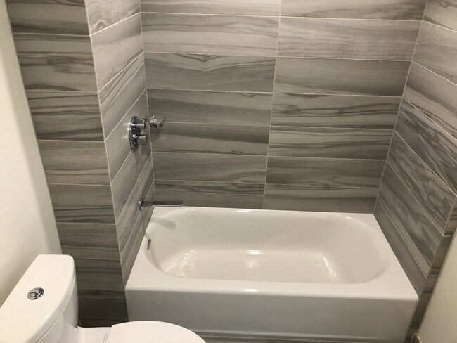 Building Photo - Very Unique Spacious Two Bedroom - Two bat...