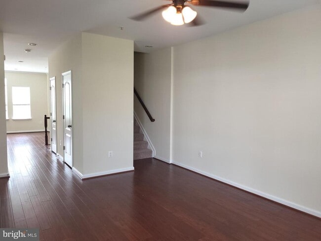 Building Photo - 8618 Stone Hill Ln