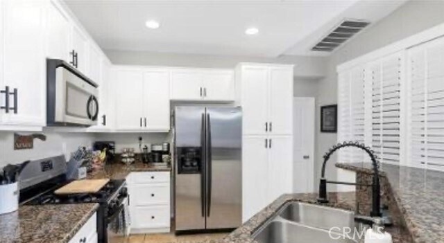 Building Photo - 35876 Hazelhurst St