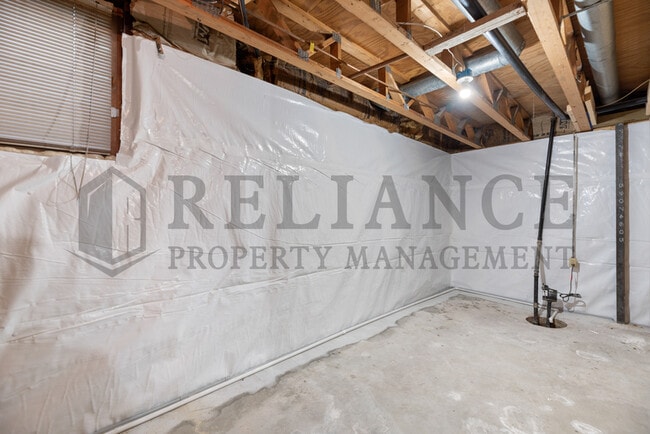Building Photo - 1511 S Edwards St