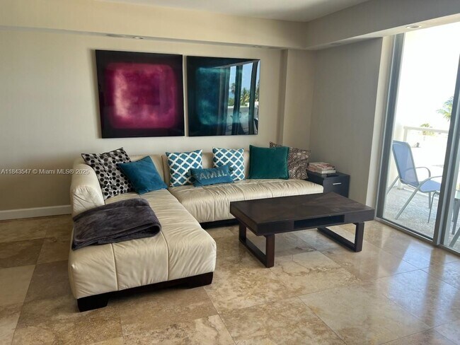 Building Photo - 5701 Collins Ave