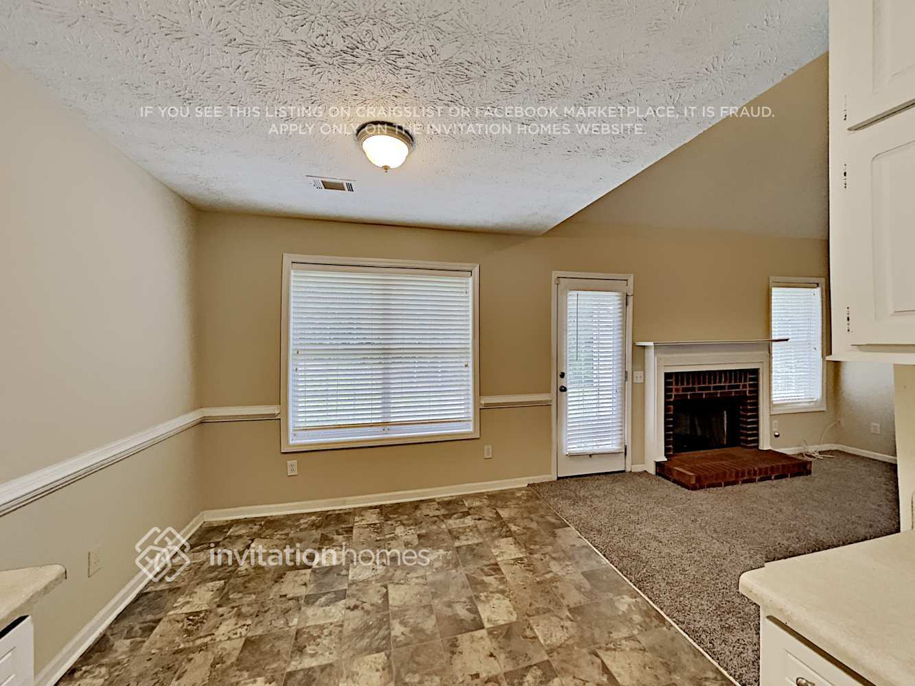 Building Photo - 400 Freedom Dr