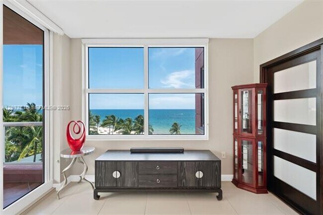 Building Photo - 2110 N Ocean Blvd