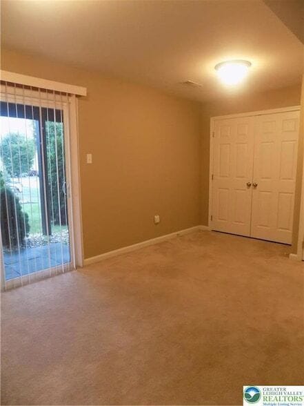Building Photo - 1145 Sparrow Way