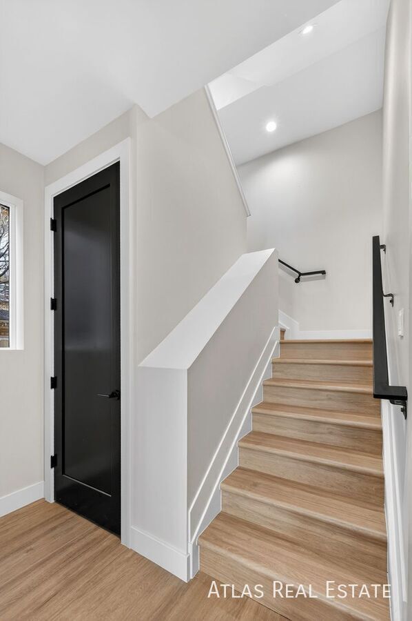 Building Photo - 830 Cherry St