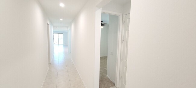 Building Photo - 13573 W Shifting Sands Dr