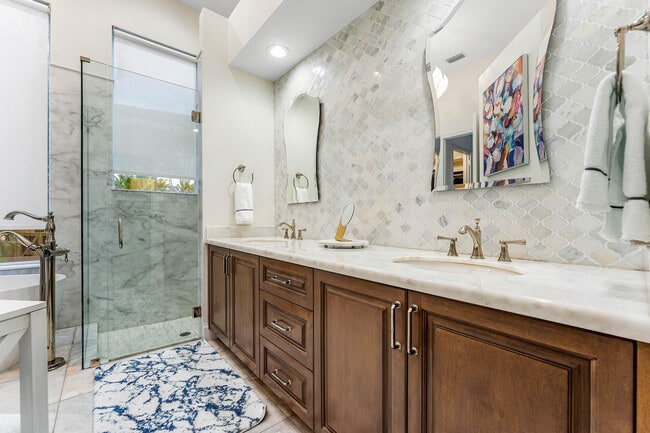 Building Photo - 6673 NW 24th Terrace