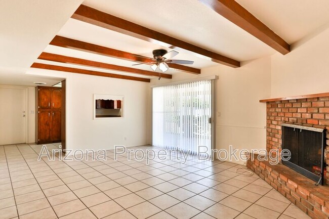 Building Photo - 1326 E Downing St