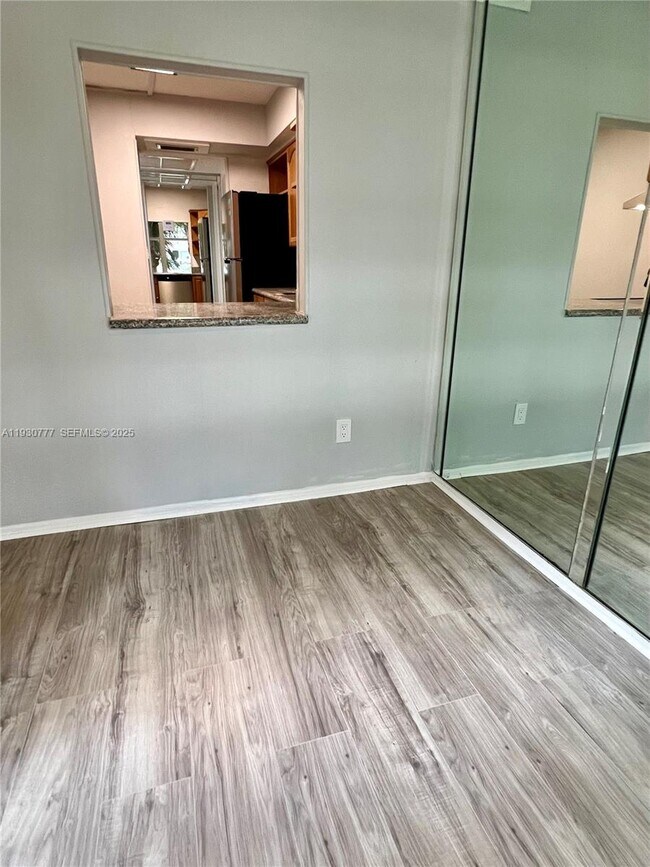 Building Photo - 210 172nd St