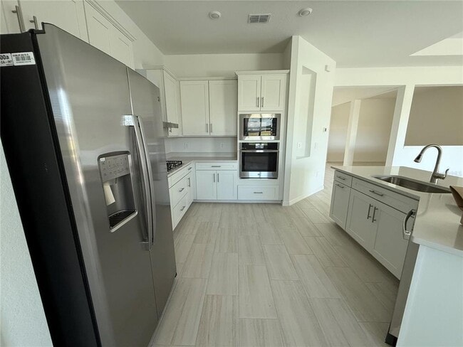 Building Photo - 5531 Lightning Whelk Ln