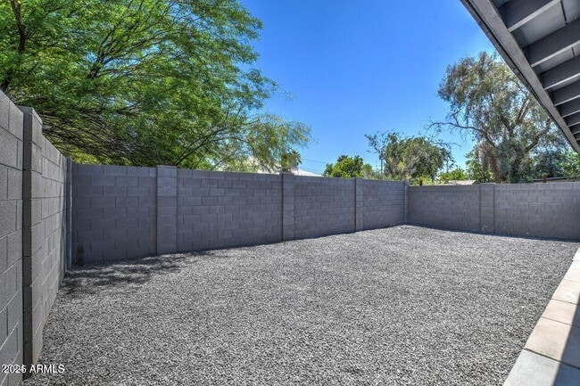 Building Photo - 1411 S Bonarden Ln