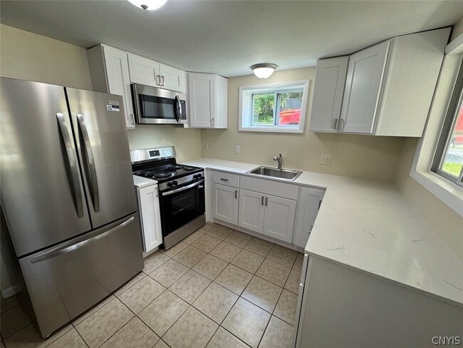 Building Photo - 21 S Skaneateles St