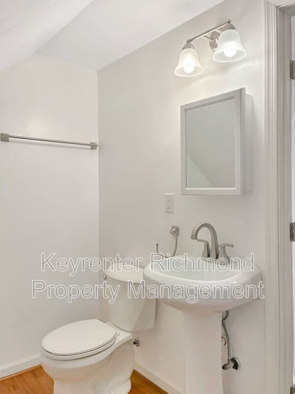 Building Photo - 6634 Three Chopt Rd