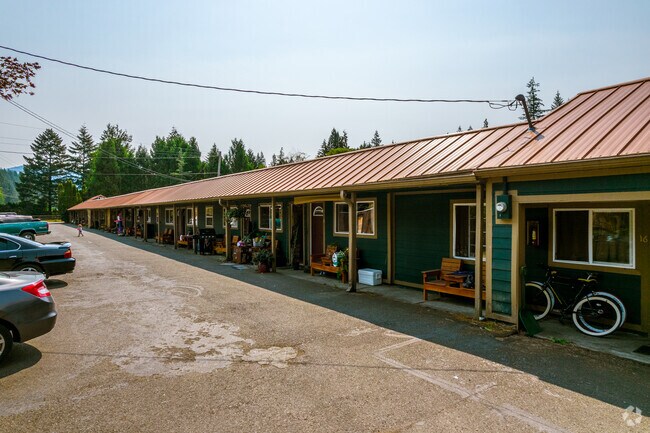 Exterior - 61700 E Highway 26