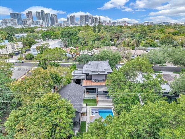 Building Photo - 145 NE 49th St