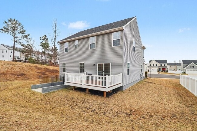 Building Photo - 484 Bridgepoint Dr