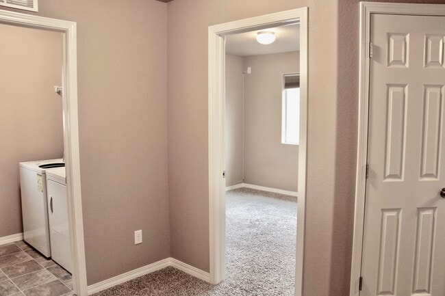 Building Photo - Well Cared For 3 bed/2.5 Bath Home in Security - Widefield