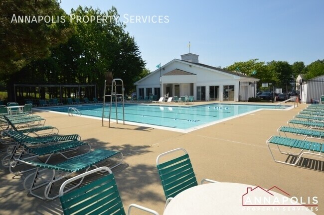 Building Photo - 10G Greystone Court-