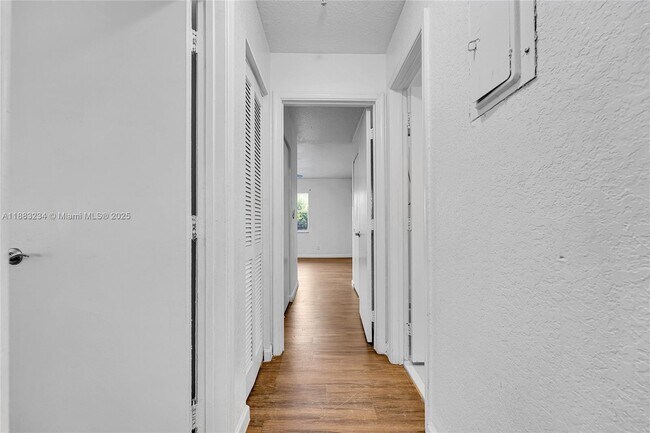 Building Photo - 9158 NW 40th St