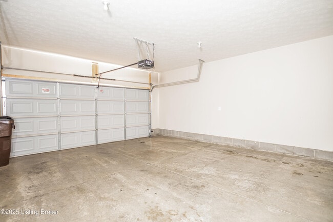 Building Photo - 228 Bald Eagles Cir