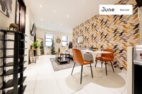 Building Photo - 320 Manhattan Ave