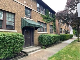 Building Photo - 860 Beaconsfield Ave