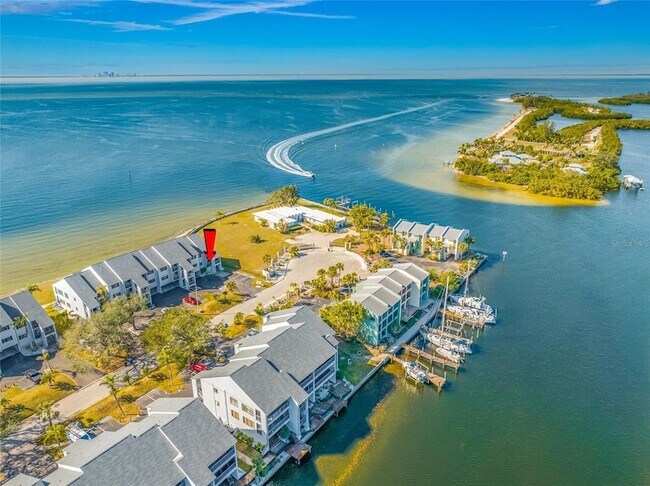 Building Photo - 828 Bahia Del Sol Dr