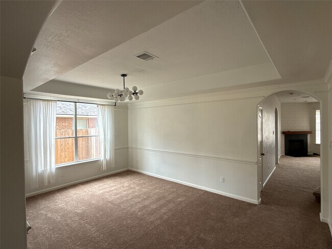 Building Photo - 12914 Auburn Grove Ln
