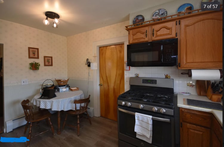 Building Photo - 319 Fenn St