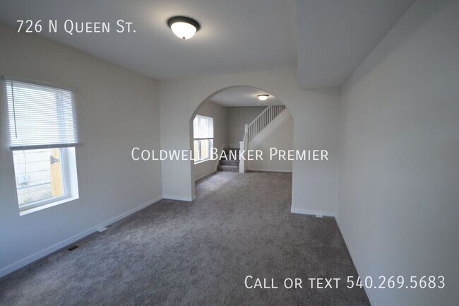 Building Photo - 726 N Queen St