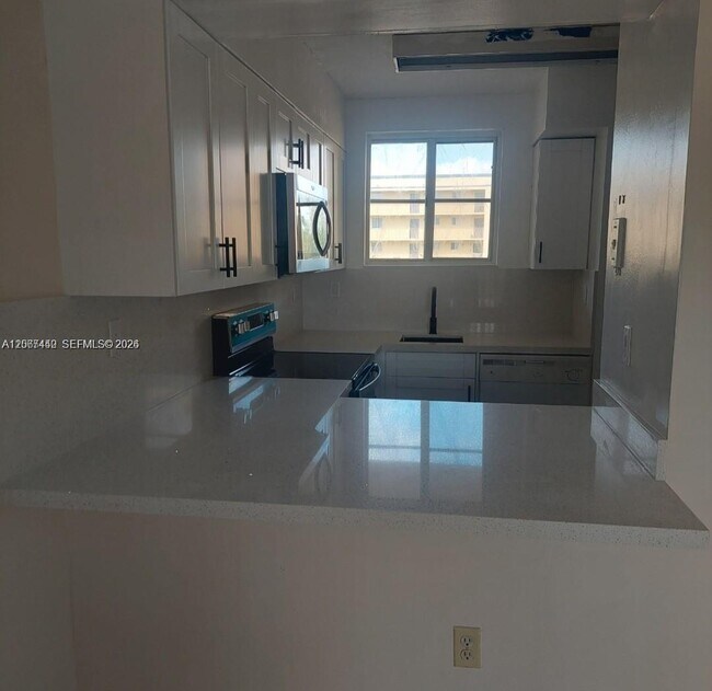 Building Photo - 14931 SW 82nd Ln