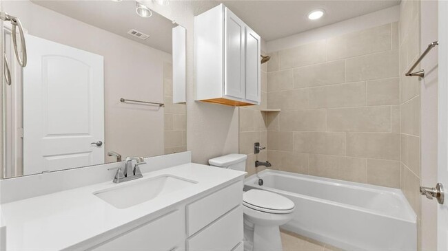 Building Photo - 3720 Paradise Way