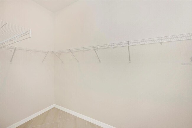 Building Photo - 12655 Wellen Golf St