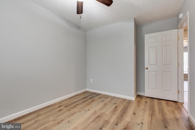 Building Photo - 2542 Piney Pass Way