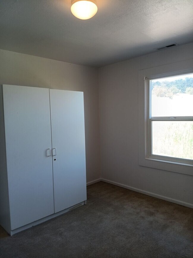 Building Photo - Beautiful Secluded Farmhouse & Shop is Available!