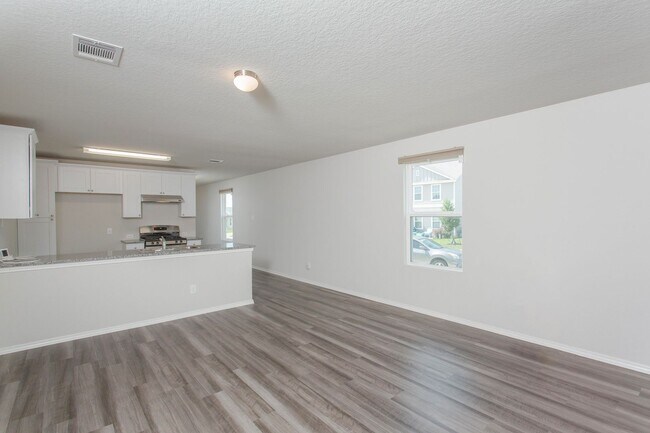 Building Photo - Beautiful 4 bedroom home in Rosillo Creek!...