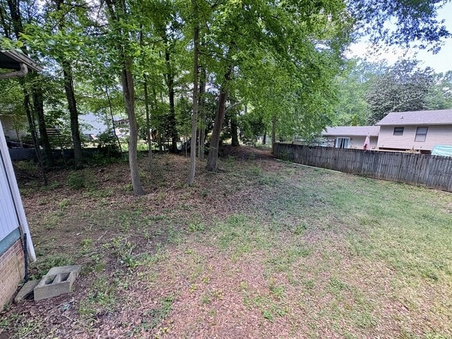 Building Photo - 127 Cedar Creek Cir
