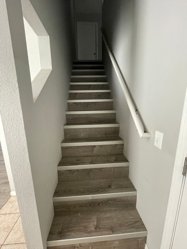 Building Photo - 655-657 W. Country Squire Ct.