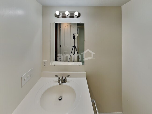 Building Photo - 2789 W 1100 N