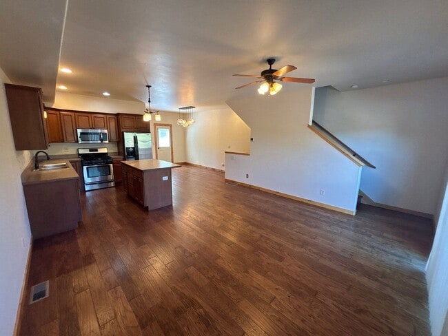 Building Photo - 2379 Abbey Ct