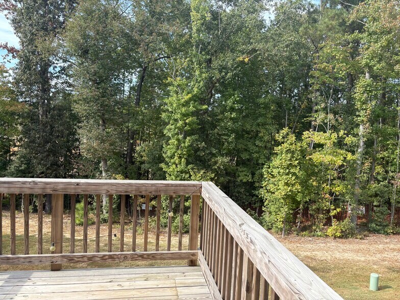 Building Photo - 6621 Pathfinder Way