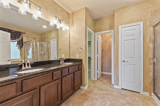 Building Photo - 20281 Southwood Oaks Dr