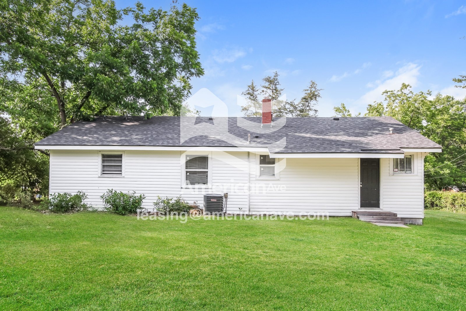 Building Photo - 2222 Harding Rd