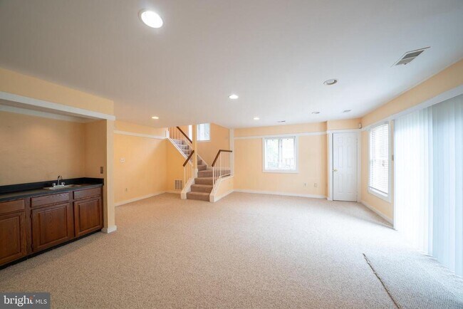 Building Photo - 10168 Turnberry Pl