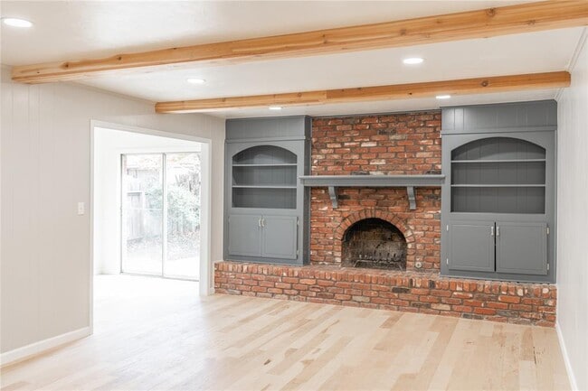 Building Photo - 5124 NW 19th Terrace