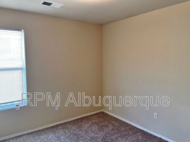 Building Photo - 2315 Iron Gate Trail SW
