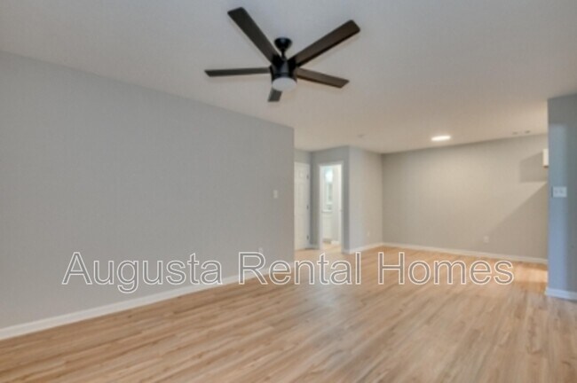 Building Photo - 301A Old Plantation Road