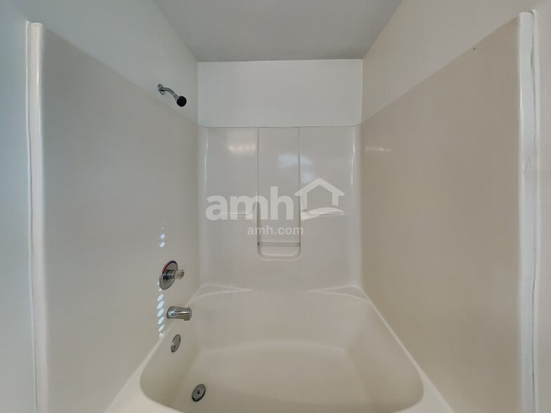 Building Photo - 4206 Yaupon Ct