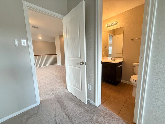 Building Photo - 8139 Edenwood Dr